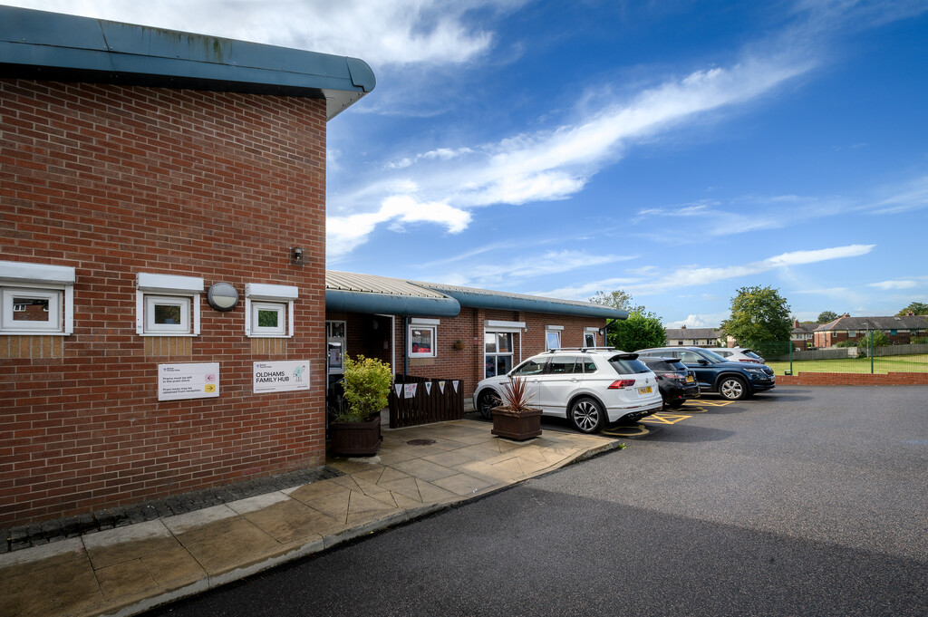 Oldhams Best Start Family Hub